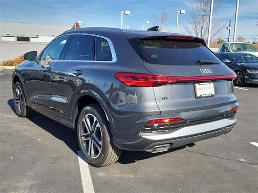 2025 Audi Q5 Premium TFSI quattro S tronic