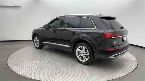 2022 Audi Q7 55 Premium Plus