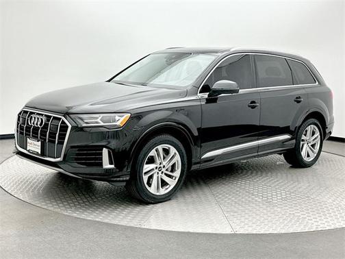 2022 Audi Q7 55 Premium Plus