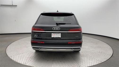 2022 Audi Q7 55 Premium Plus