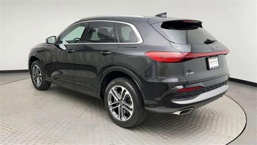 2025 Audi Q5 Premium TFSI quattro S tronic