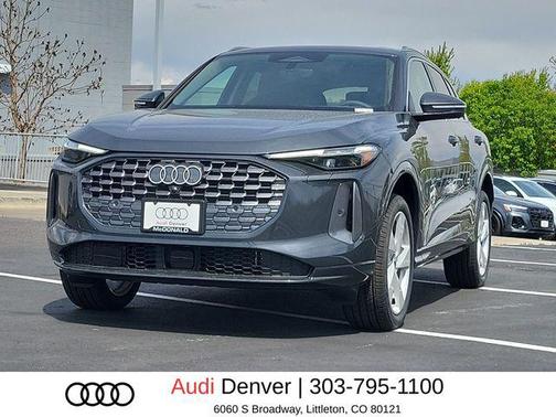 Tambora Gray Metallic 2026 Audi Q5 Premium Plus TFSI quattro S tronic