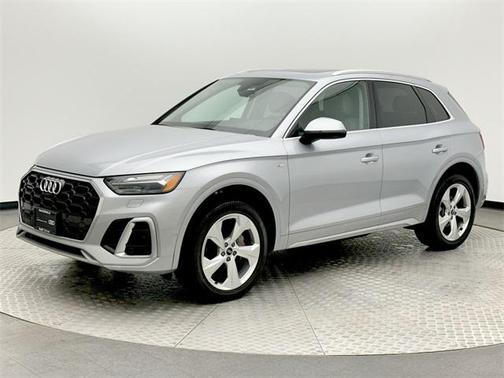 2022 Audi Q5 45 S line Prestige