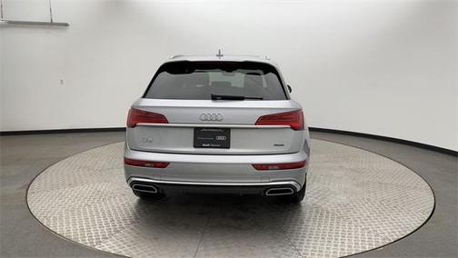 2022 Audi Q5 45 S line Prestige