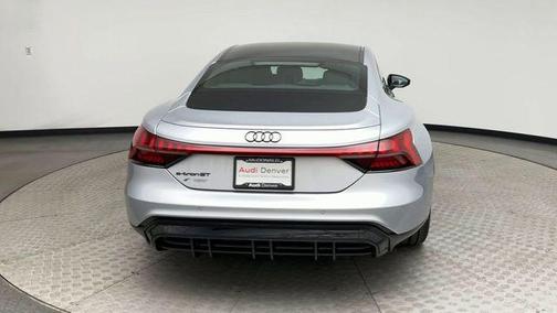 2024 Audi e-tron GT Premium Plus quattro