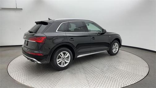 2023 Audi Q5 45 S line Premium