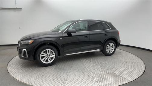 2023 Audi Q5 45 S line Premium