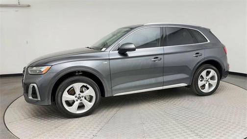 2023 Audi Q5 45 S line Premium Plus