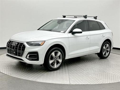2023 Audi Q5 40 Premium Plus