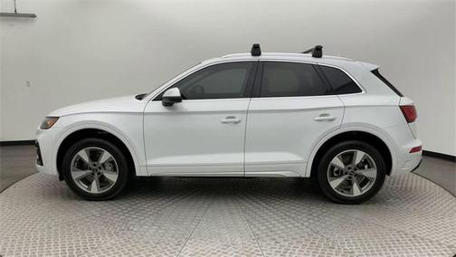 2023 Audi Q5 40 Premium Plus