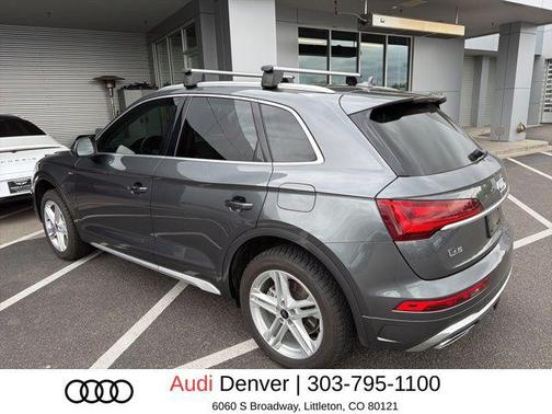 Daytona Gray Pearl Effect 2024 Audi Q5 e 55 S line Premium Plus