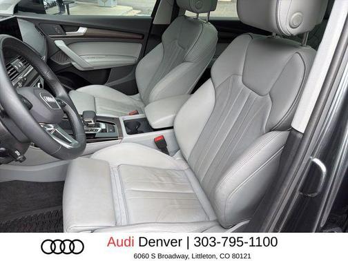 Daytona Gray Pearl Effect 2024 Audi Q5 e 55 S line Premium Plus