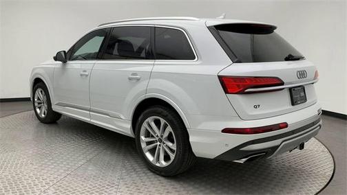 2025 Audi Q7 55 Premium Plus