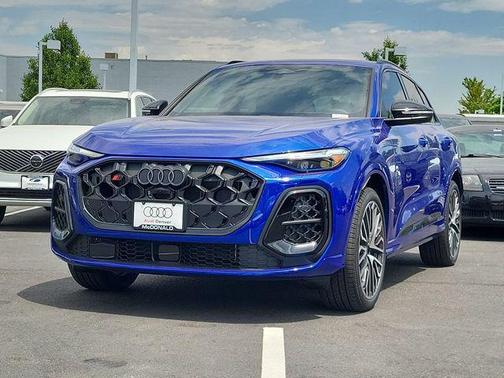 Ultra Blue Metallic 2026 Audi SQ5 3.0T Premium Plus