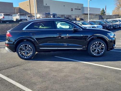 2025 Audi Q8 55 Premium Plus