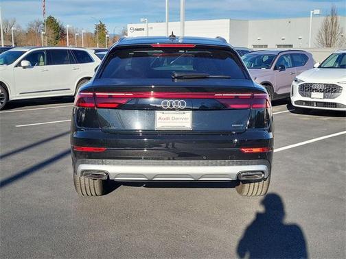 2025 Audi Q8 55 Premium Plus