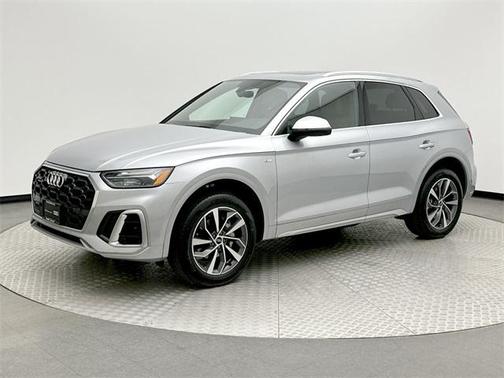 2023 Audi Q5 45 S line Premium Plus