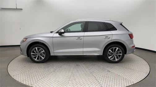 2023 Audi Q5 45 S line Premium Plus