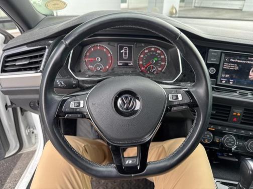 2019 Volkswagen Jetta 1.4T R-Line