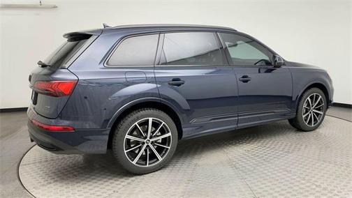 2024 Audi Q7 55 Premium Plus