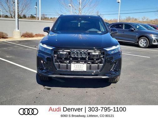 Mythos Black Metallic 2026 Audi Q7 45 Premium