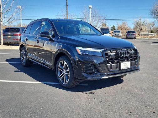 2026 Audi Q7 45 Premium