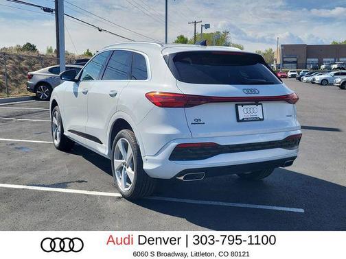 Glacier White Metallic 2026 Audi Q5 Premium Plus TFSI quattro S tronic