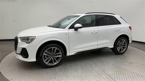 2024 Audi Q3 Premium 45 TFSI S line quattro Tiptronic