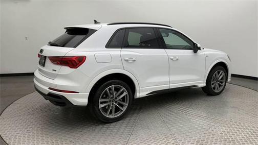 2024 Audi Q3 Premium 45 TFSI S line quattro Tiptronic