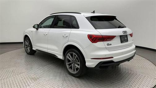 2024 Audi Q3 Premium 45 TFSI S line quattro Tiptronic