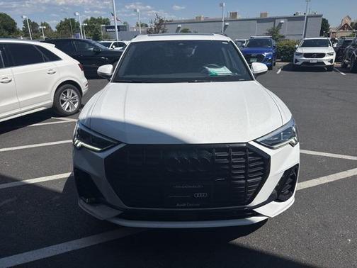 2024 Audi Q3 Premium 45 TFSI S line quattro Tiptronic