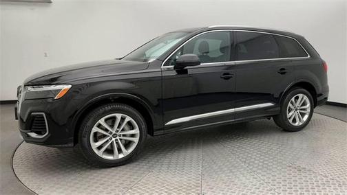 2025 Audi Q7 55 Premium