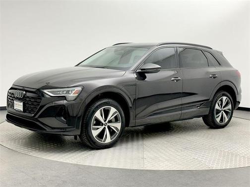 2024 Audi Q8 e-tron Premium