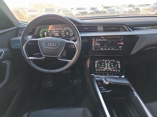 2023 Audi e-tron Premium Plus quattro