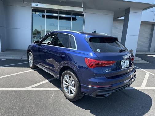 2022 Audi Q3 45 S line Premium