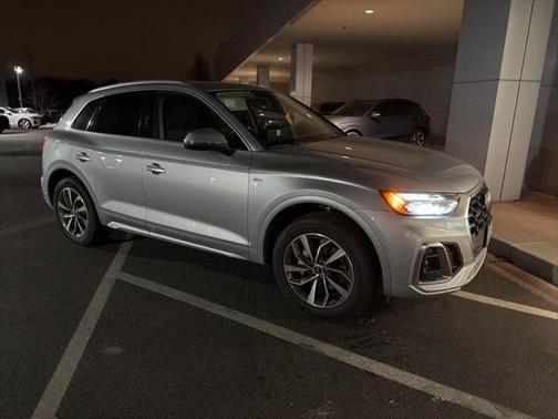 2022 Audi Q5 45 S line Premium Plus