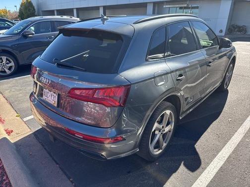 2020 Audi Q5 45 Titanium Premium