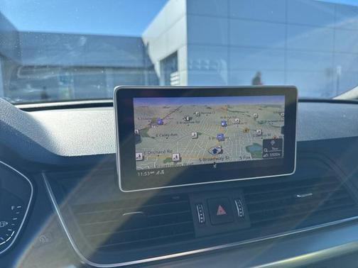 2020 Audi Q5 45 Titanium Premium