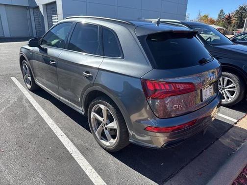 2020 Audi Q5 45 Titanium Premium