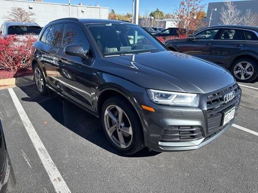 2020 Audi Q5 45 Titanium Premium