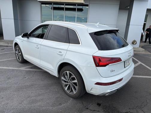 2022 Audi Q5 45 S line Premium