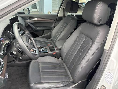 2022 Audi Q5 45 S line Premium