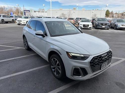 2022 Audi Q5 45 S line Premium