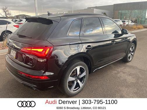 Mythos Black Metallic 2022 Audi Q5 45 S line Premium Plus