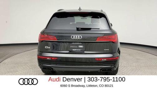 Mythos Black Metallic 2022 Audi Q5 45 S line Premium Plus