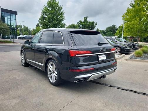 2025 Audi Q7 55 Premium Plus