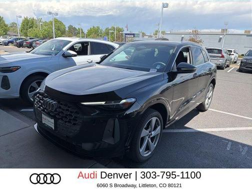 Mythos Black Metallic 2025 Audi Q5 Premium Plus TFSI quattro S tronic