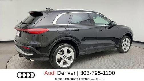 Mythos Black Metallic 2025 Audi Q5 Premium Plus TFSI quattro S tronic