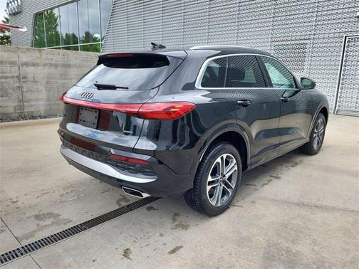 2025 Audi Q5 Premium