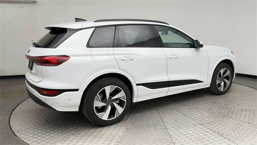 2025 Audi Q6 e-tron Premium Plus quattro